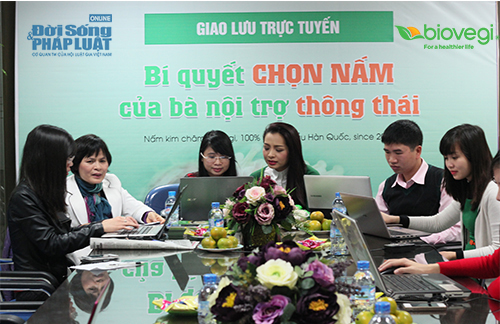 Giao lưu trực tuyến: Bí quyết chọn nấm của bà nội trợ thông thái