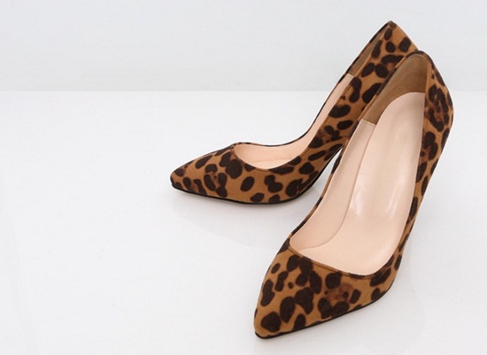 Bắt kịp xu hướng giày cao gót đẹp mê ly cho quý cô công sở Bắt kịp xu hướng giày cao gót đẹp mê ly cho quý cô công sở