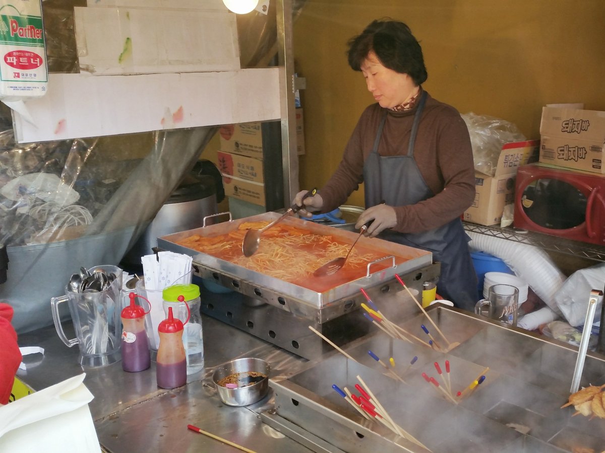 Thưởng thức 30 món ăn vặt cực hấp dẫn tại Hàn Quốc