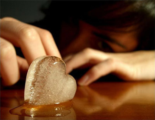 Hơn chục năm che giấu tình cảm với bạn cùng lớp Hơn chục năm che giấu tình cảm với bạn cùng lớp