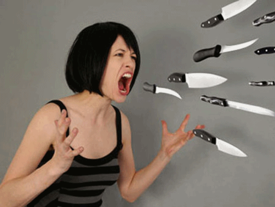 Con dâu xấc xược mắng chửi, đánh tát mẹ chồng Con dâu xấc xược mắng chửi, đánh tát mẹ chồng