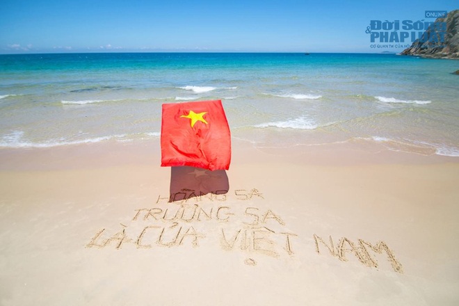 Tình yêu đất nước qua clip Hướng về Biển Đông – Chạm vào Tổ quốc