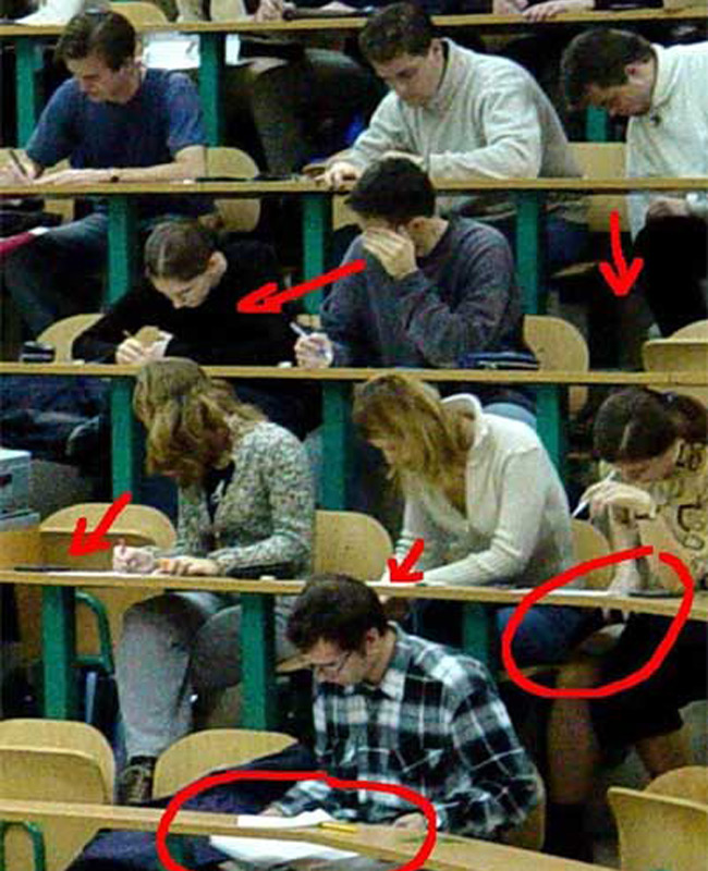 Hài hước với muôn kiểu quay cóp thi cử của học sinh