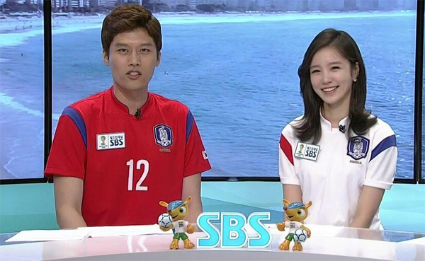 Gặp nữ phóng viên Hàn xinh đẹp khiến dân mạng điên đảo