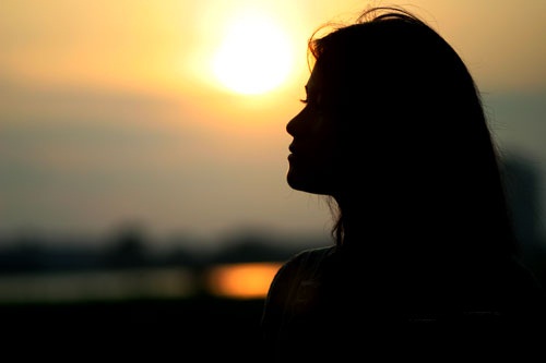 Từ bỏ giấc mơ lấy chồng cảnh sát vì cậu ruột