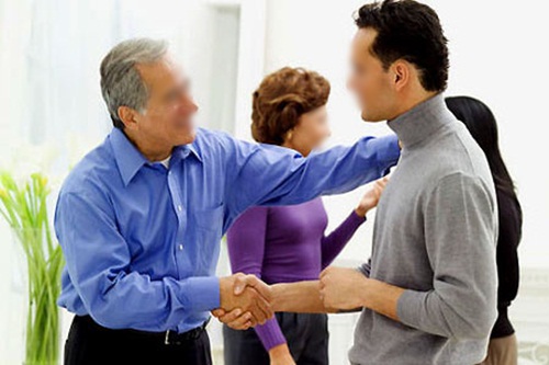 Mệt mỏi sống trong cảnh “chó chui gầm chạn” vì ở rể