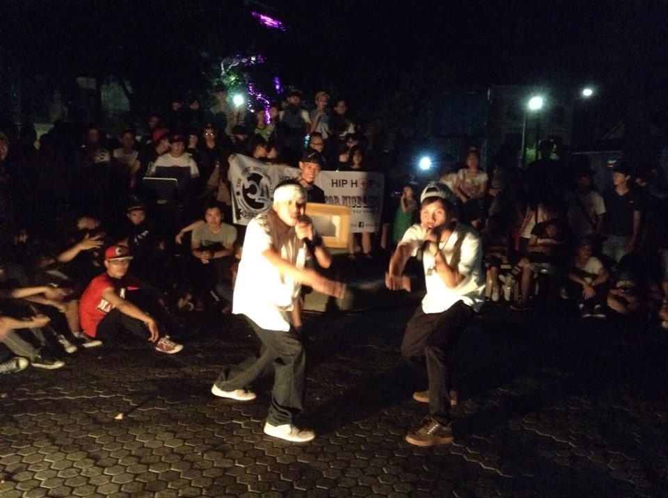 Hàng triệu trái tim dõi theo cậu bé Hàng triệu trái tim dõi theo cậu bé