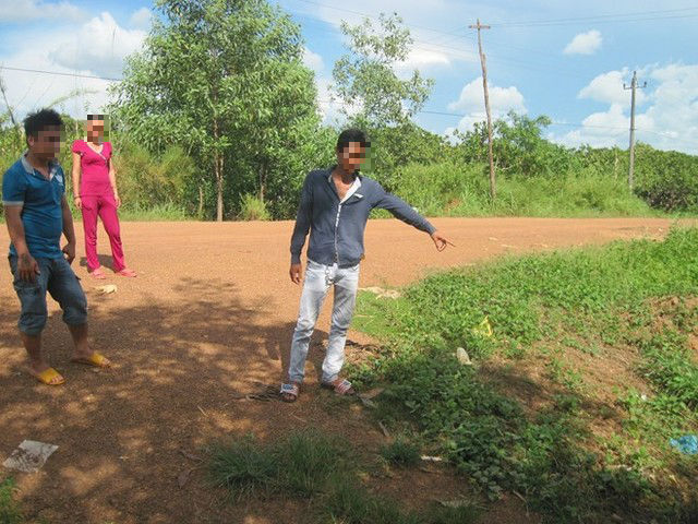 Trớ trêu cảnh say rượu mò vào giường 