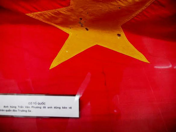 Thư xúc động gửi vong linh người cha hy sinh tại đảo Gạc Ma Thư xúc động gửi vong linh người cha hy sinh tại đảo Gạc Ma