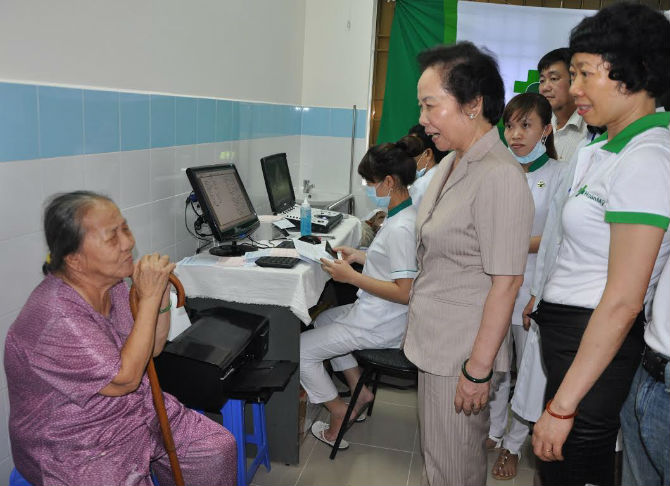 Tập đoàn Hoàn Mỹ: Khám bệnh, tặng quà cho 2.500 người dân Côn Đảo