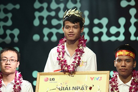 Nam sinh Tiền Giang vô địch Đường lên đỉnh Olympia 2014
