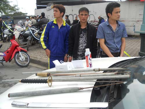 Giang hồ cộm cán ở đâu ra mà nhiều thếi!