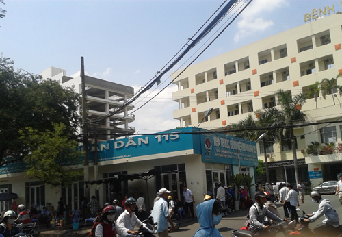 Cắt phăng “của quý” của chồng vì cuồng ghen