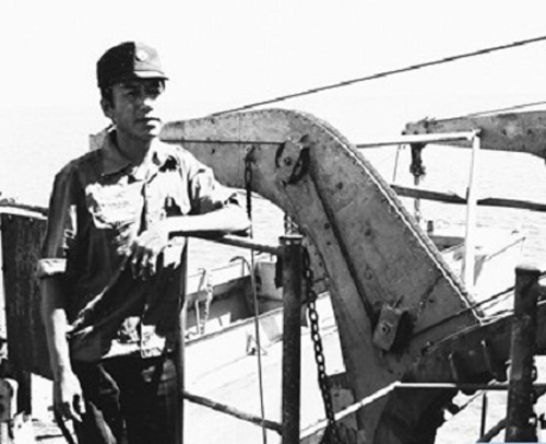 Ký ức của vị thuyền trưởng già về giây phút định mệnh Ký ức của vị thuyền trưởng già về giây phút định mệnh