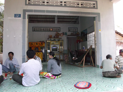 Đầu độc nguồn nước và đâm chết vợ hờ vì bị dứt tình