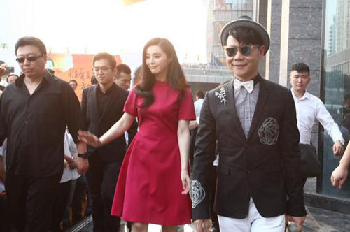 Fan leo cây, đu tường nhà để ngắm Phạm Băng Băng