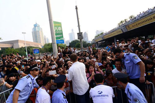 Fan leo cây, đu tường nhà để ngắm Phạm Băng Băng