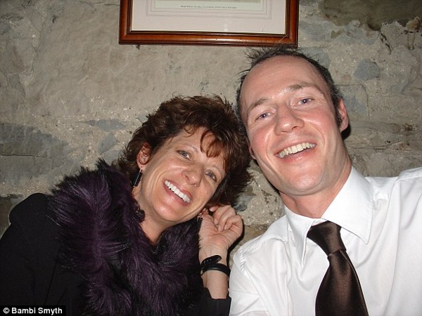 Người phụ nữ 55 tuổi đi 22 nước, hẹn hò 75 người đàn ông