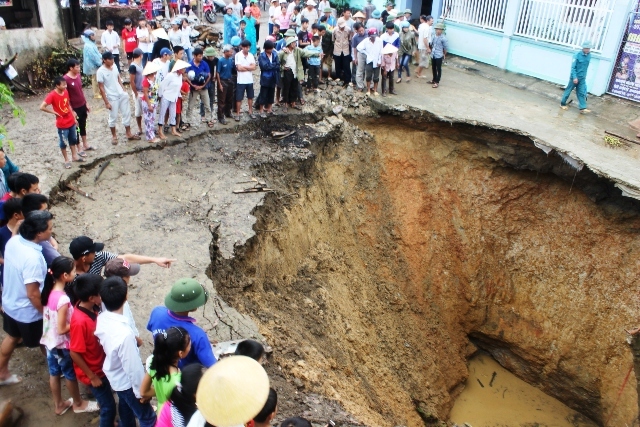Bất ngờ xuất hiện “hố tử thần” ở Thanh Hóa