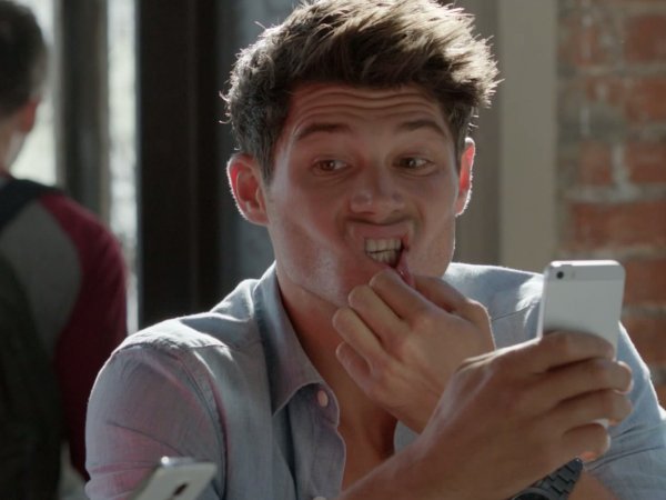 Lợi nhuận của Samsung giảm 49\% trong quý ba Lợi nhuận của Samsung giảm 49\% trong quý ba