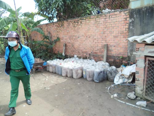 TP HCM: “Đột kích” lò sản xuất dầu ăn bẩn số lượng lớn