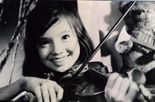 Chuyện đời những đôi mắt bồ câu tuyệt đẹp của màn ảnh Việt Chuyện đời những đôi mắt bồ câu tuyệt đẹp của màn ảnh Việt