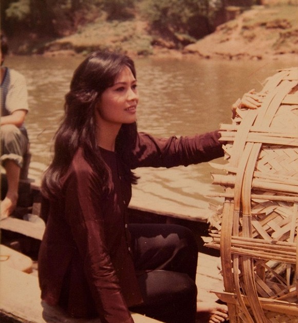 Chuyện đời những đôi mắt bồ câu tuyệt đẹp của màn ảnh Việt Chuyện đời những đôi mắt bồ câu tuyệt đẹp của màn ảnh Việt