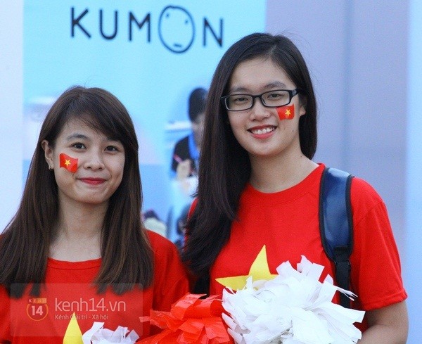 Những bóng hồng xinh đẹp của Việt Nam trên SVĐ Mỹ Đình