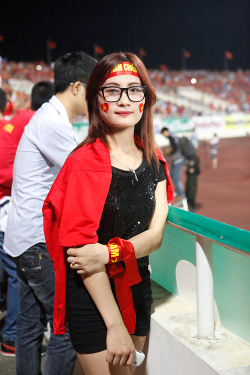 Những bóng hồng xinh đẹp của Việt Nam trên SVĐ Mỹ Đình