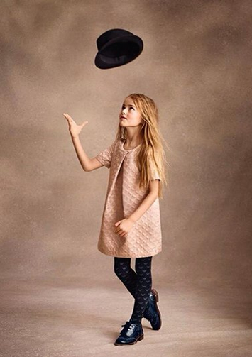 Vẻ đẹp siêu mẫu “nhí” 9 tuổi “hút hồn” dân mạng Vẻ đẹp siêu mẫu “nhí” 9 tuổi “hút hồn” dân mạng