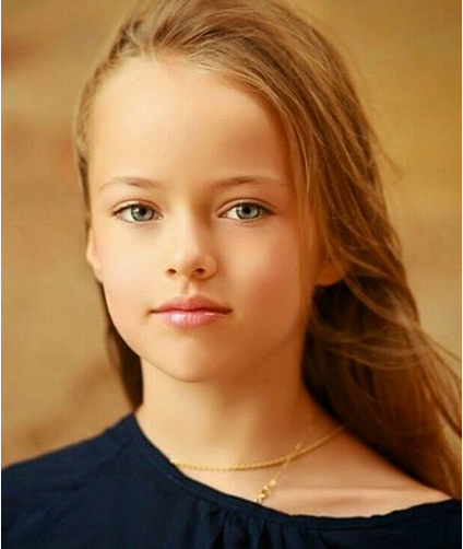 Vẻ đẹp siêu mẫu “nhí” 9 tuổi “hút hồn” dân mạng Vẻ đẹp siêu mẫu “nhí” 9 tuổi “hút hồn” dân mạng