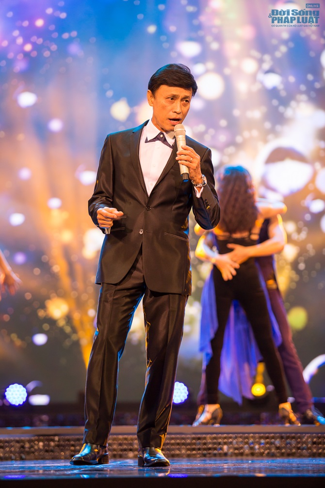 No mắt – đã tai với Vân Sơn 51 “Mùa Thu Tình Yêu – Fall in Love No mắt – đã tai với Vân Sơn 51 “Mùa Thu Tình Yêu – Fall in Love