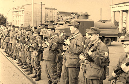 Chùm ảnh toàn cảnh Bức tường Berlin ngày ấy – bây giờ