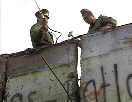 Chùm ảnh toàn cảnh Bức tường Berlin ngày ấy – bây giờ