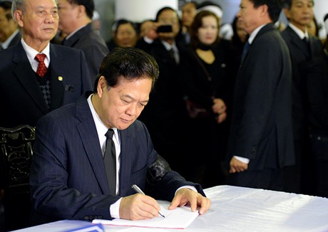 Tổ chức trọng thể Lễ tang nguyên Phó Thủ tướng Nguyễn Công Tạn Tổ chức trọng thể Lễ tang nguyên Phó Thủ tướng Nguyễn Công Tạn