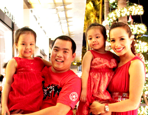 Chương trình làm mẹ tập 31: Chăm sóc bé song sinh Chương trình làm mẹ tập 31: Chăm sóc bé song sinh