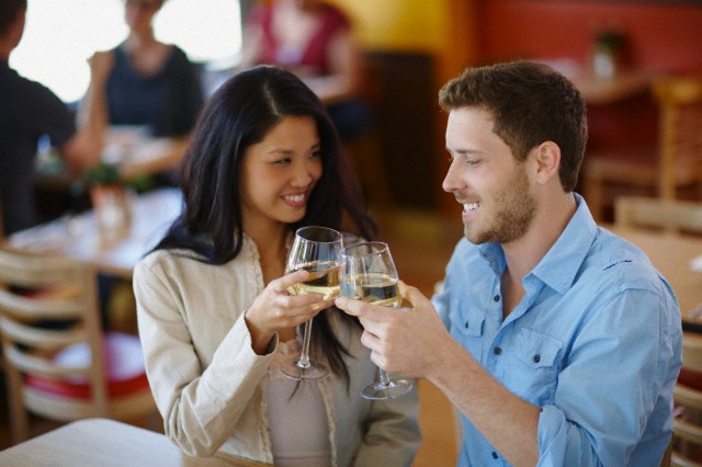 5 lý do đàn ông muốn lấy vợ hơn tuổi