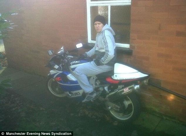 Kẻ trộm bị “tóm gọn” vì đăng ảnh tang vật trên Facebook