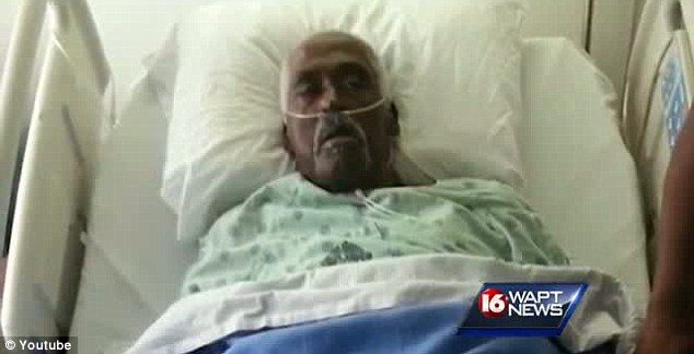 Kinh ngạc cụ ông hồi sinh trong nhà tang lễ