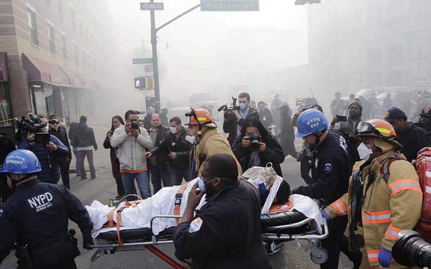 Hiện trường vụ sập tòa nhà ở New York