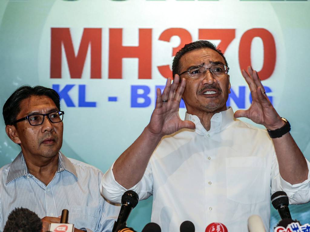 Hình ảnh các nước tìm kiếm máy bay Malaysia mất tích