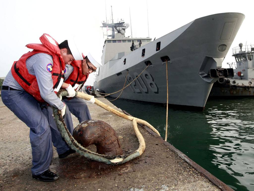 Hình ảnh các nước tìm kiếm máy bay Malaysia mất tích