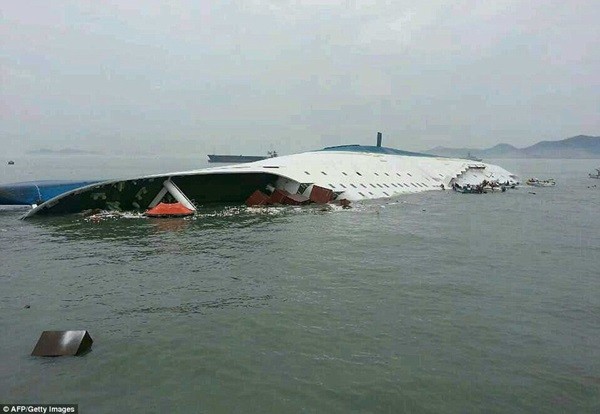 Những giả thuyết về vụ chìm tàu Sewol