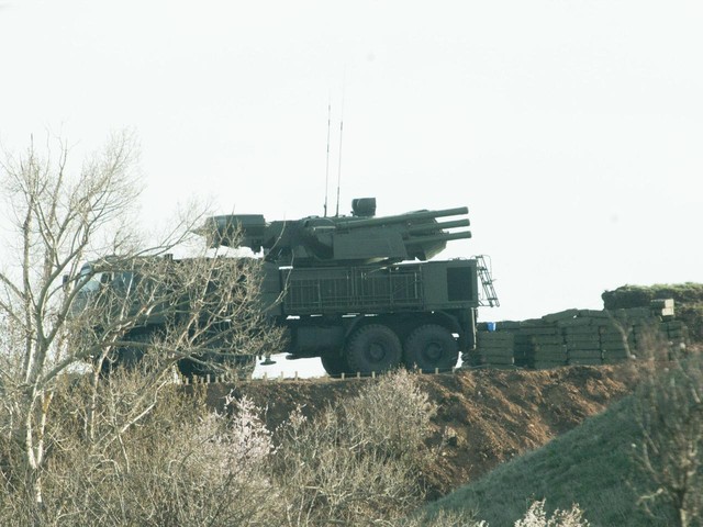 Cận cảnh vũ khí hạng nặng Nga vừa đến Crimea