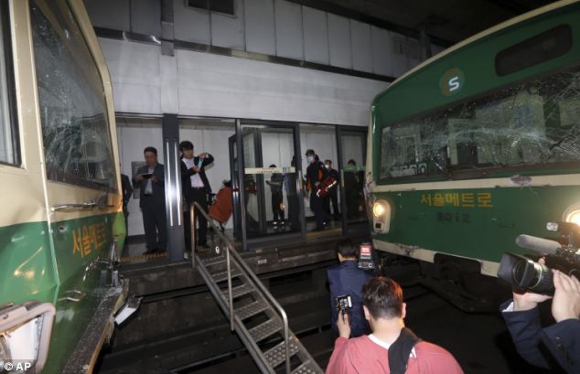Hiện trường vụ hai tàu điện ngầm đâm nhau ở Hàn Quốc