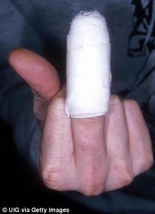 Bị chó dại cắn, đòi bồi thường số tiền “khủng” chưa từng có