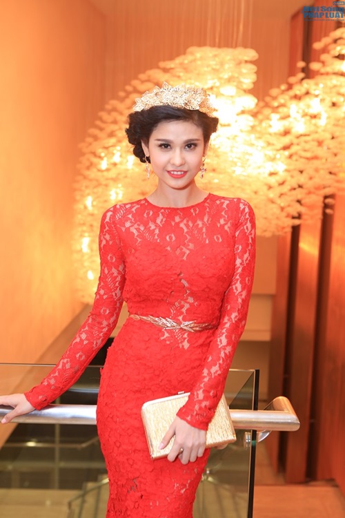 Trương Quỳnh Anh khoe đường cong nóng bỏng