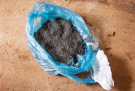 Vụ bán quặng vonfram giả: Cú lừa mạo danh “sứ giả ánh sáng