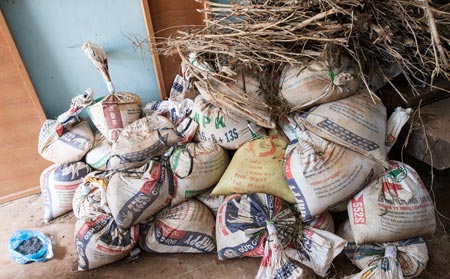 Vụ bán quặng vonfram giả: Cú lừa mạo danh “sứ giả ánh sáng