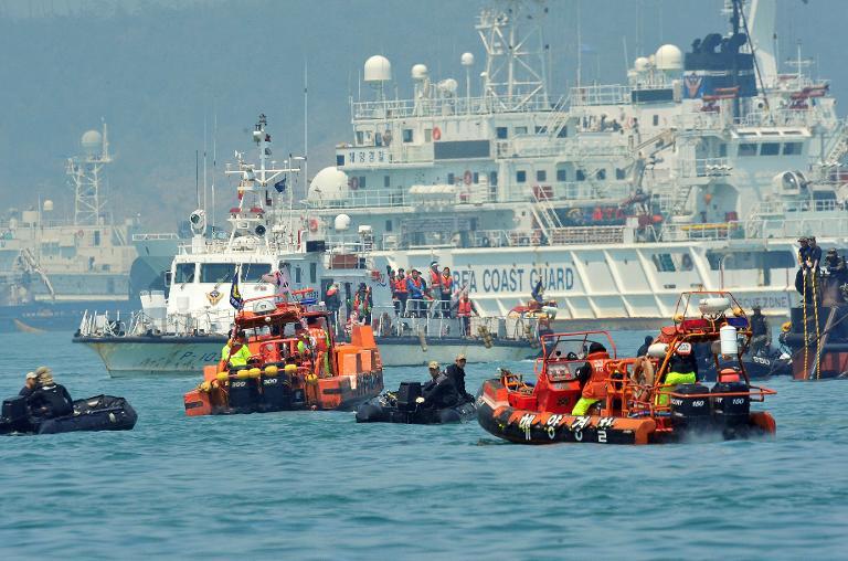 Chìm tàu Hàn Quốc: Bắt giữ giám đốc công ty chủ phà Sewol
